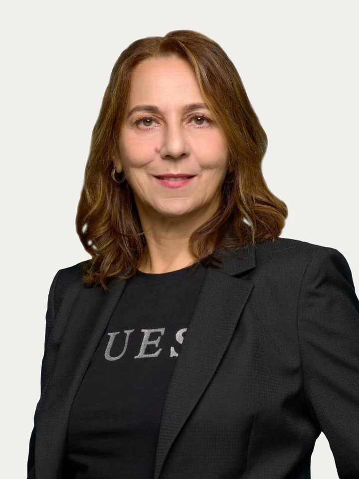 Portrait of Stefanie Braukmann, Managing Partner of BeeMorph